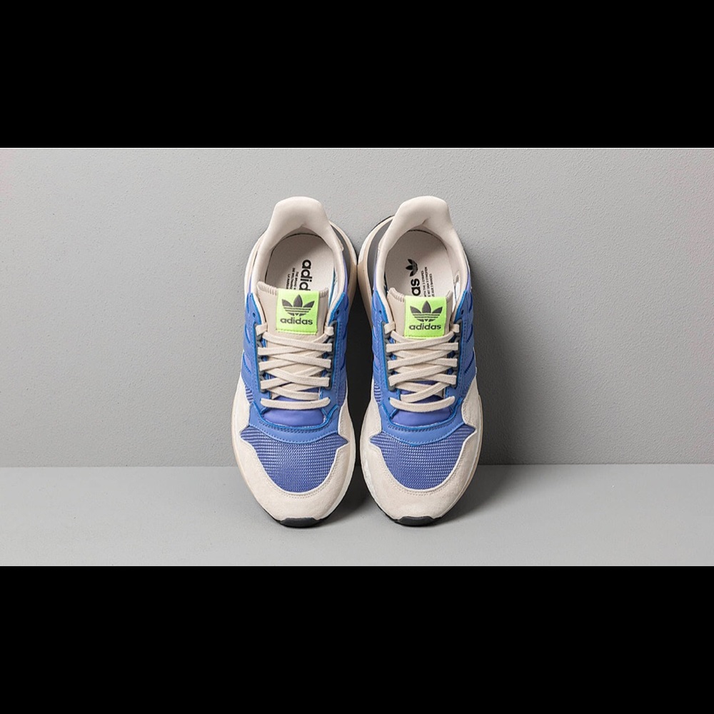 Beige and blue ‘ZM 500 RM’ lace-up Adidas sneakers